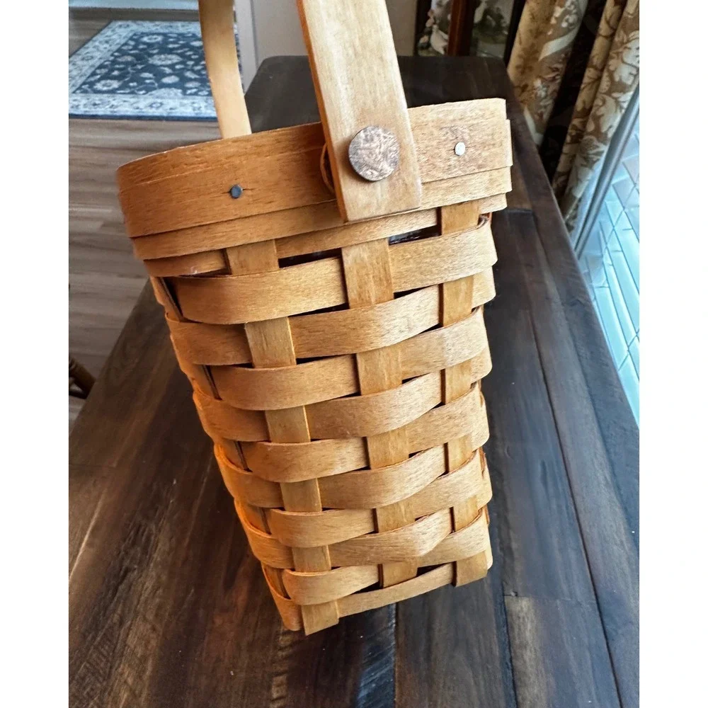 Longaberger 1995 Edition Dresden Basket with Liner and Wooden Divider Handwoven